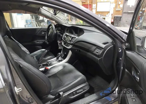 2015 Honda Accord Ex-L V-6 z USA, uszkodzony, nr VIN 1HGCR3F81FA014611